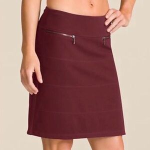 Athleta Maroon Strata Skirt Casual Preppy Classic - Size Xs
